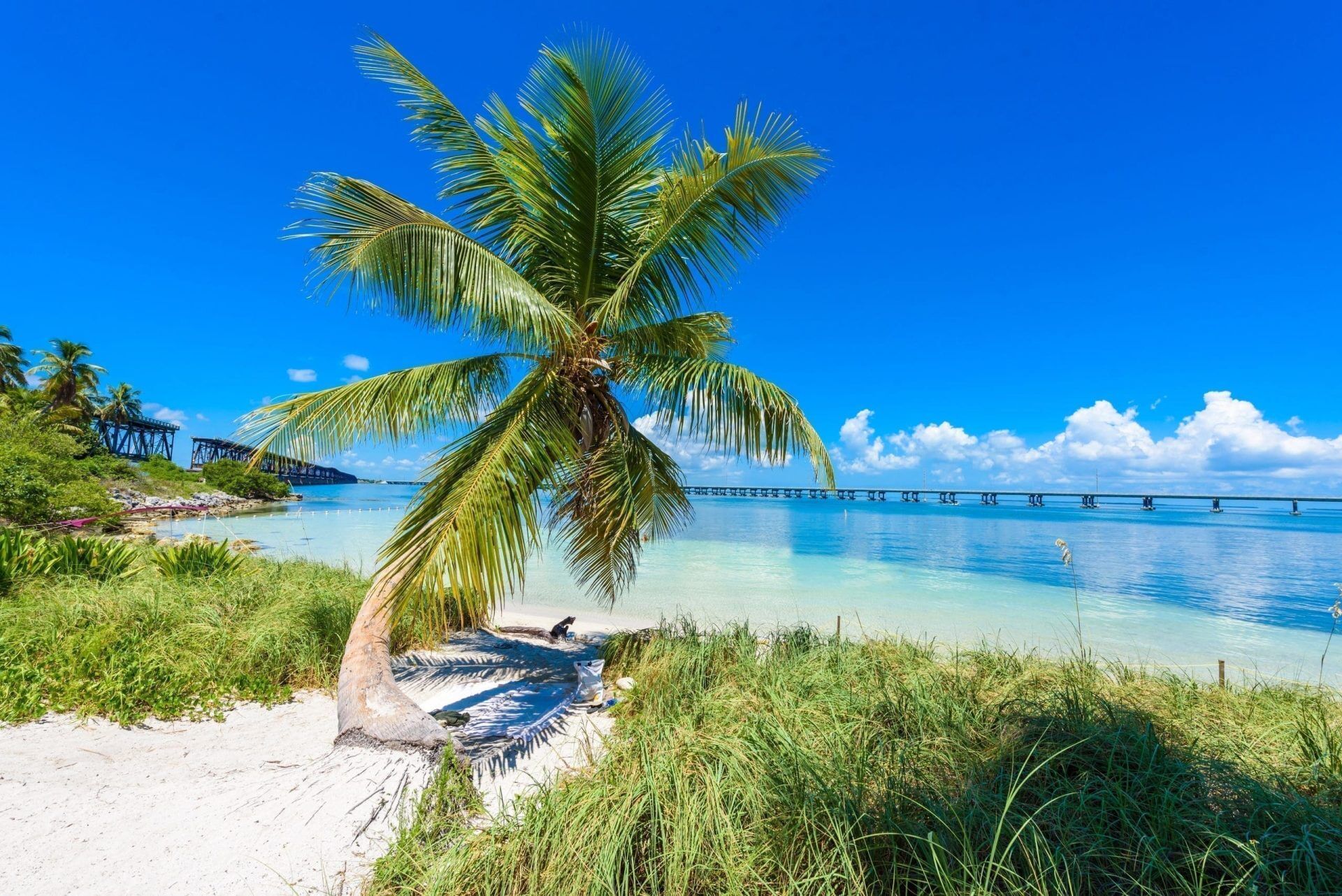 How do I plan a trip to the Florida Keys?